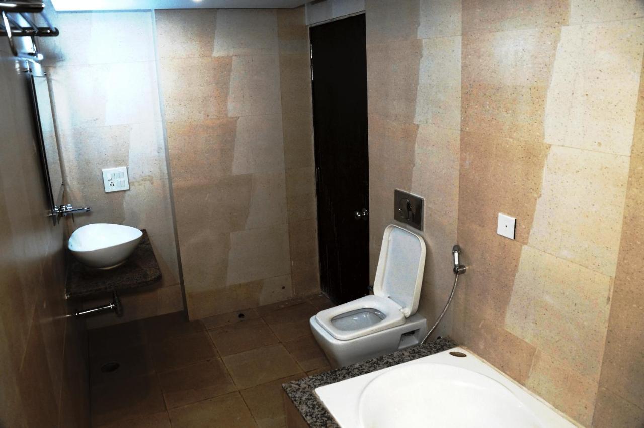 Hotel Shivoy Grand Varanasi Exterior foto